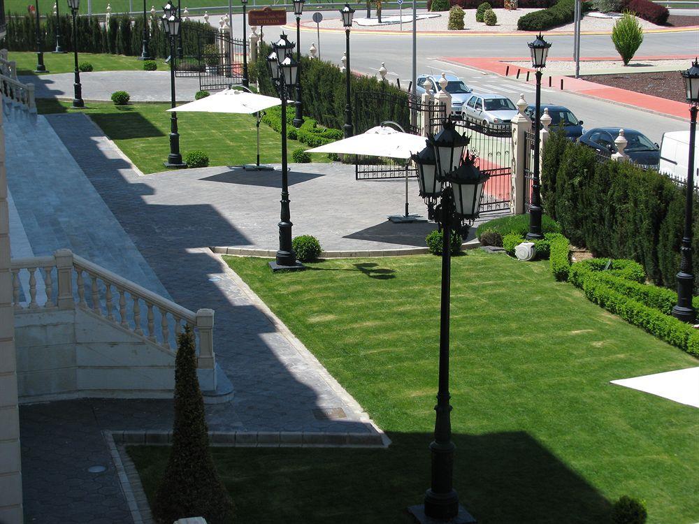 Hotel Santa Isabel Albacete Exterior photo