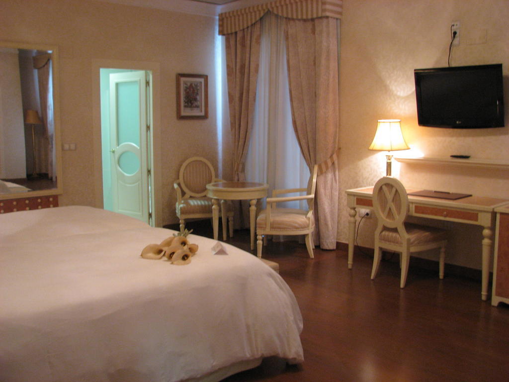Hotel Santa Isabel Albacete Exterior photo